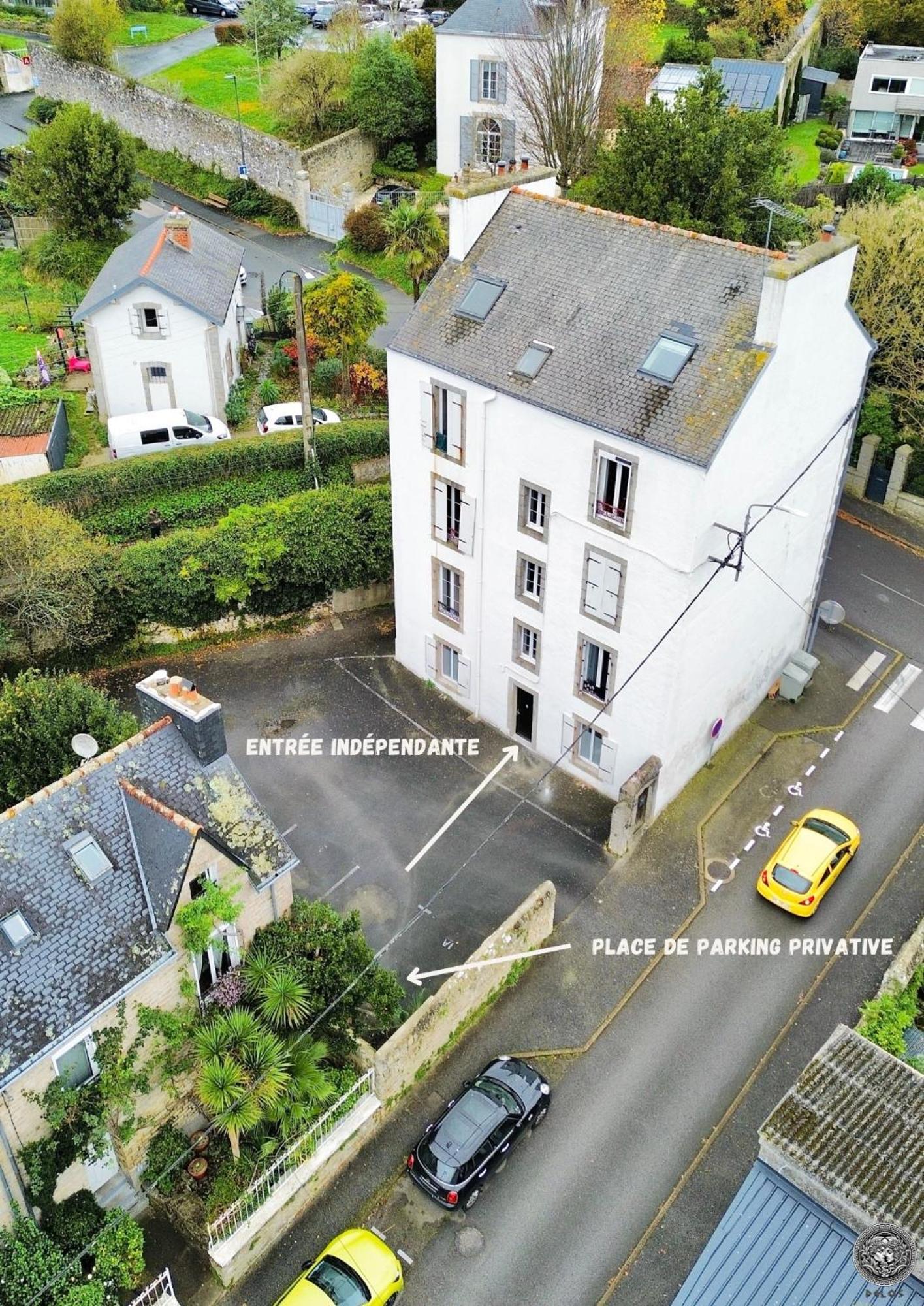 - La Suite Delos - Jacuzzi 2 Places - Centre Ville A Pied - Lit Queen Size - Parking Privee - Wifi - City Center Within Walking Distance - Quimper Luaran gambar